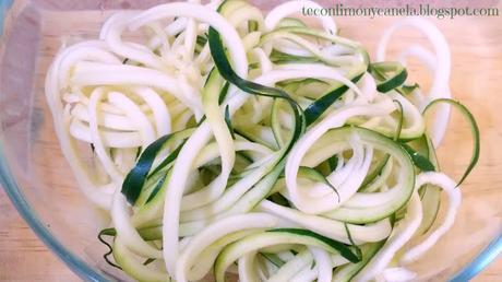 TALLARINES DE CALABACIN CON BOLETUS Y ALBAHACA