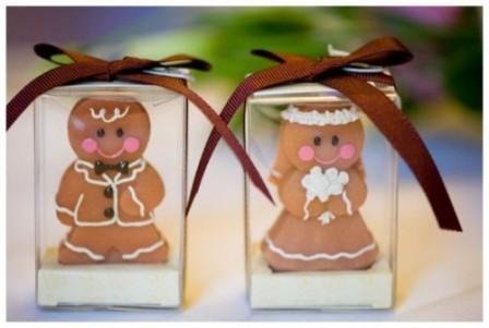 24-Yummy-Gingerbread-Wedding-Décor-Ideas2-500x336