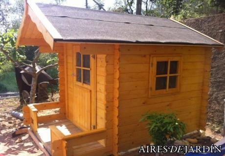 Caseta de madera infantil modelo Sam instalada por nuestro cliente el Sr. Alfredo de Castellvell del Camp (TARRAGONA)