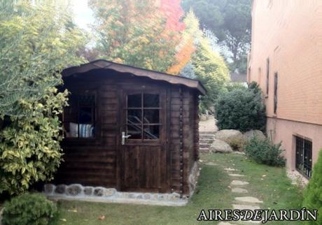 Instalación realizada por el propio cliente de una caseta de madera modelo LAURA 2. en Pozuelo de Alarcon (MADRID)