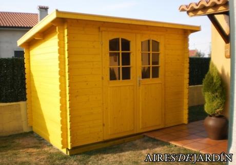 Instalación realizada por el propio cliente de una caseta de madera de 290x200 cm. en Mugardos (A CORUÑA)