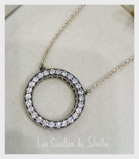 Colección de Navidad de Pandora en la joyería Canal.