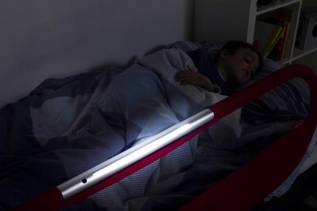 Gana una barrera con luz Side Light de Babyhome