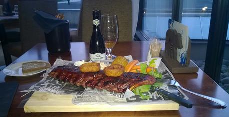 Costillas de reno con una buena cerveza