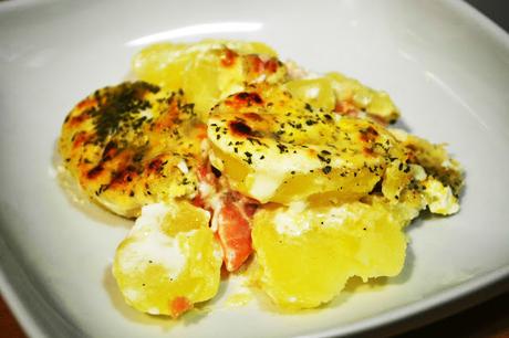 Patatas gratinadas con salmón