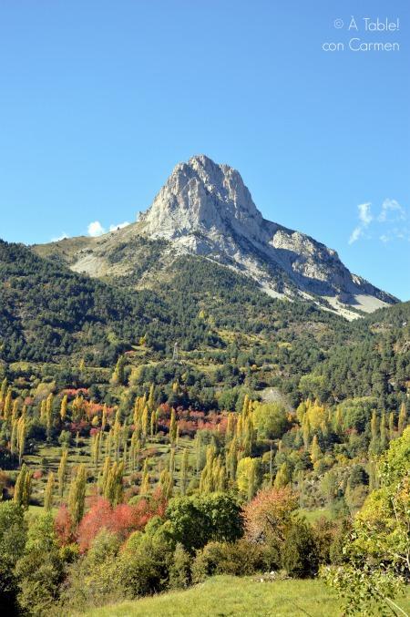 Lanuza, su Embalse y Hotel La Casueña