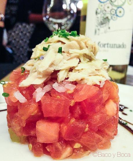 tartar tomate y atun en momento afortunado casa conxita baco y boca