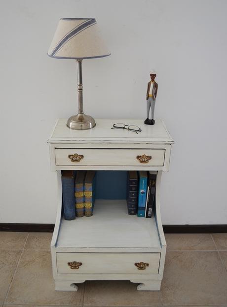 Mesita con look masculino