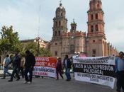 Ambulantes, comerciantes tianguistas desatan caos Ciudad
