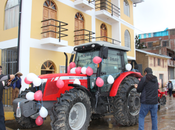 Entrega implementos agrícolas