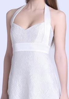 Qué collar usar según el escote