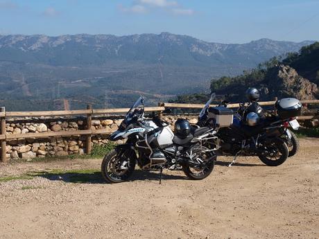 Ruta en moto desde Toledo hasta Guadalupe pasando por el estrecho de la Peña.