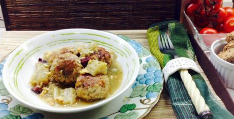 Cardo con albóndigas en salsa