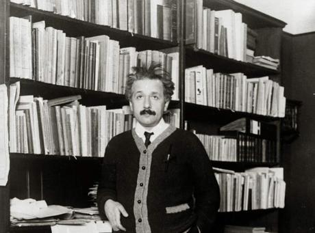 Albert Einstein, en el centenario de su “Teoría General de la  Relatividad”.