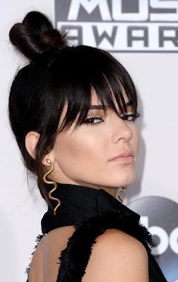 Kylie Jenner AMAs 2015