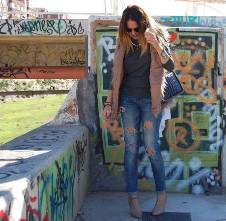 fALDOTAS + rIPPED jEANS #nOUNIFORMES