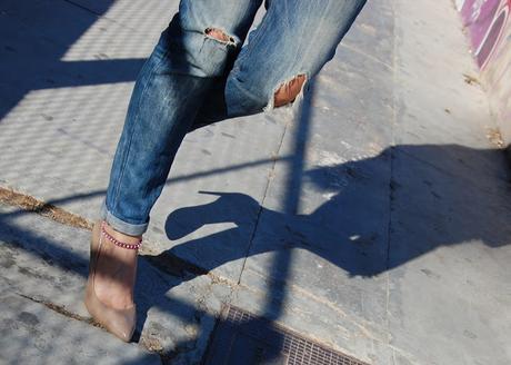 fALDOTAS + rIPPED jEANS #nOUNIFORMES