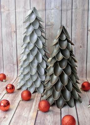 #SMALL&LOWCOST: ÁRBOL DE NAVIDAD CON CUCHARILLAS DE PLÁSTICO