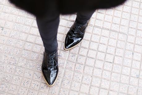 PATENT LEATHER SHOES