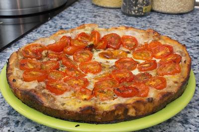 Quiché de pera, mozarella y cherrys