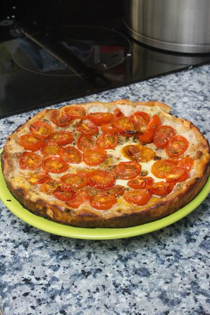 Quiché de pera, mozarella y cherrys