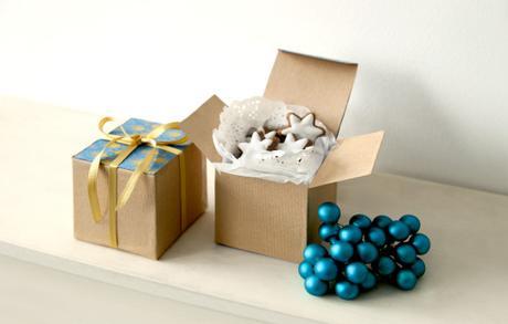 Manualidades con niños. Dos arbolitos de Navidad diferentes. Manualidades con niños. Dos arbolitos de Navidad diferentes.