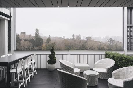 Serenidad en blanco y negro, diseño interior de apartamento en Nueva Zelanda