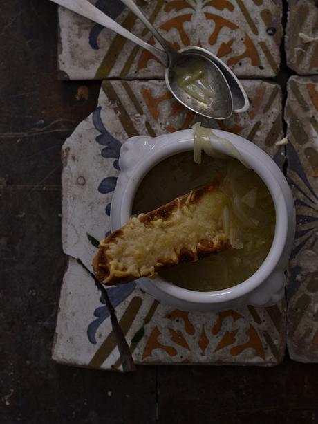 SOPA FRANCESA DE CEBOLLA