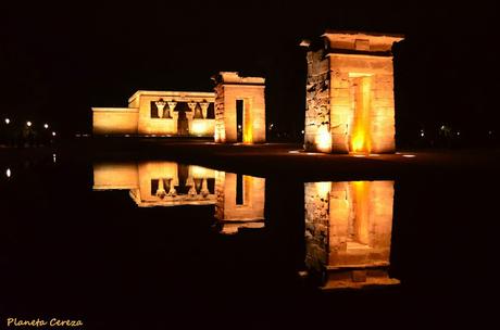 El Templo de Debod por la noche