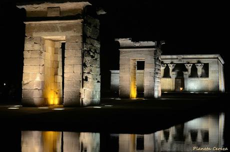 El Templo de Debod por la noche