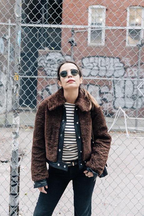 Soho-NY-Faux_Fur_Jacket-Sandro-Levis-Ladies_in_Levis-Outfit-Striped-Top-Outfit-Street_Style-37