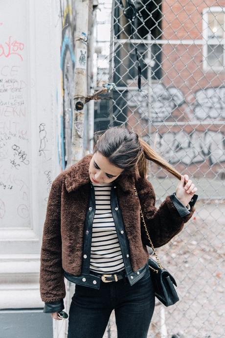 Soho-NY-Faux_Fur_Jacket-Sandro-Levis-Ladies_in_Levis-Outfit-Striped-Top-Outfit-Street_Style-15