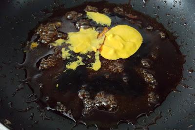 ENSALADA DE OTOÑO DE PERAS BACON Y QUESO AZUL