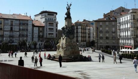 plaza-Virgen-Blanca