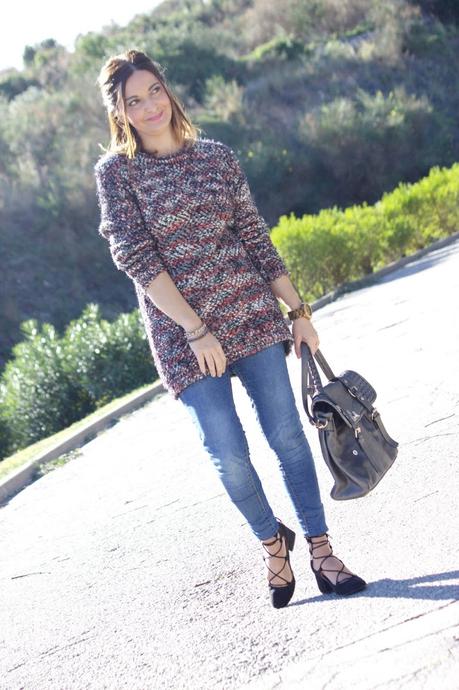 Con zapatos de cordones