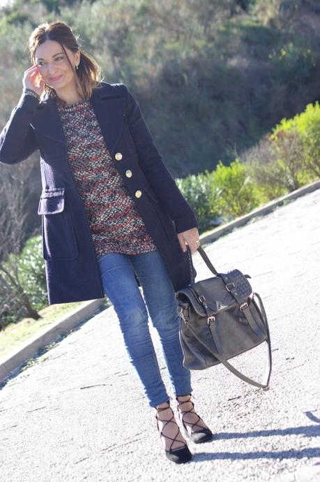 Con zapatos de cordones