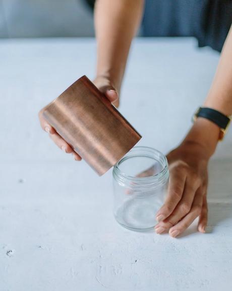 Florero lowcost con un tubo de cobre