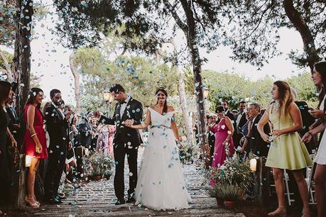 ceremonia boda confetti www.bodasdecuento.com