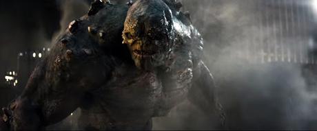 APARECE DOOMSDAY , BATMAN V SUPERMAN, TRAILER