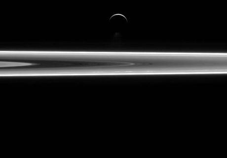 Enceladus, un mundo de agua