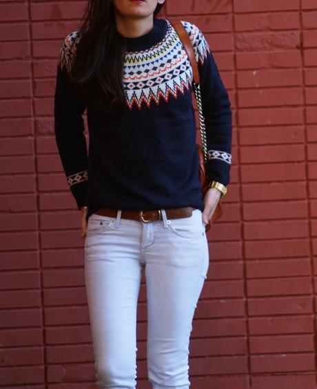 GEOMETRIC SWEATERLook sencillo para un día cualquiera con... GEOMETRIC SWEATERLook sencillo para un día cualquiera con...