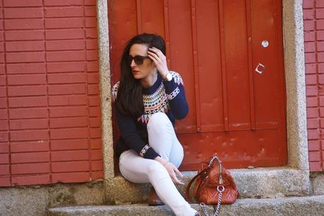 GEOMETRIC SWEATERLook sencillo para un día cualquiera con... GEOMETRIC SWEATERLook sencillo para un día cualquiera con...