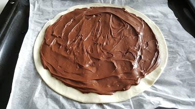 ESTRELLA DE HOJALDRE Y CHOCOLATE