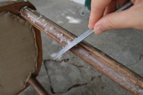 CASA TRÊS: DE SILLA ABANDONADA A SILLA NÓRDICA PARA EL COMEDOR