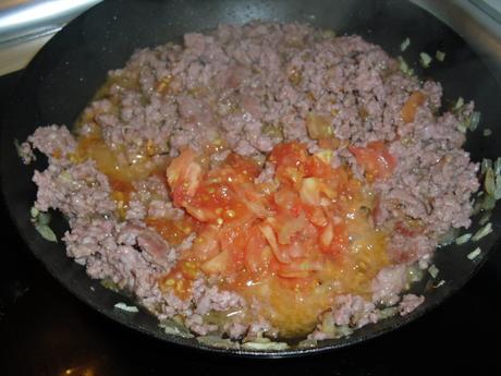 TOMATES RELLENOS DE ARROZ Y CARNE PICADA, TOMATES PASO DOBLE