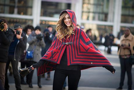 street-style-poncho-2015-fall-trend-4
