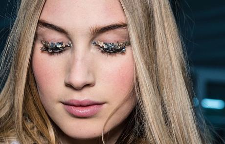 MAQUILLAJES PARA NAVIDADES 2015