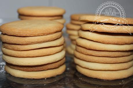 Galletas Decoradas con Glasa Real. Flor del Cerezo y Flor de Azahar