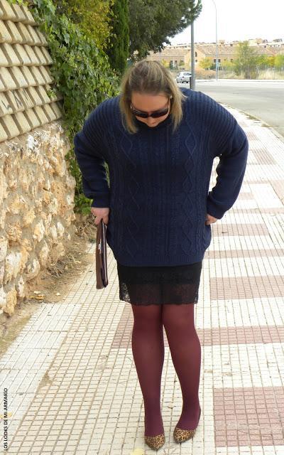 http://www.loslooksdemiarmario.com/2015/12/vestido-lencero-para-navidades-look.html