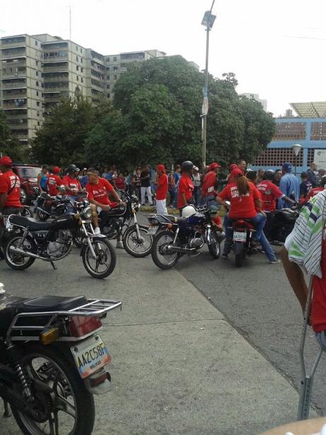 Venezuela #6D abucheos y motorizados